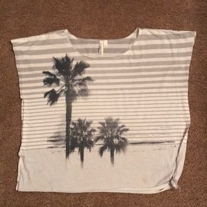 Grey & white short sleeve shirt